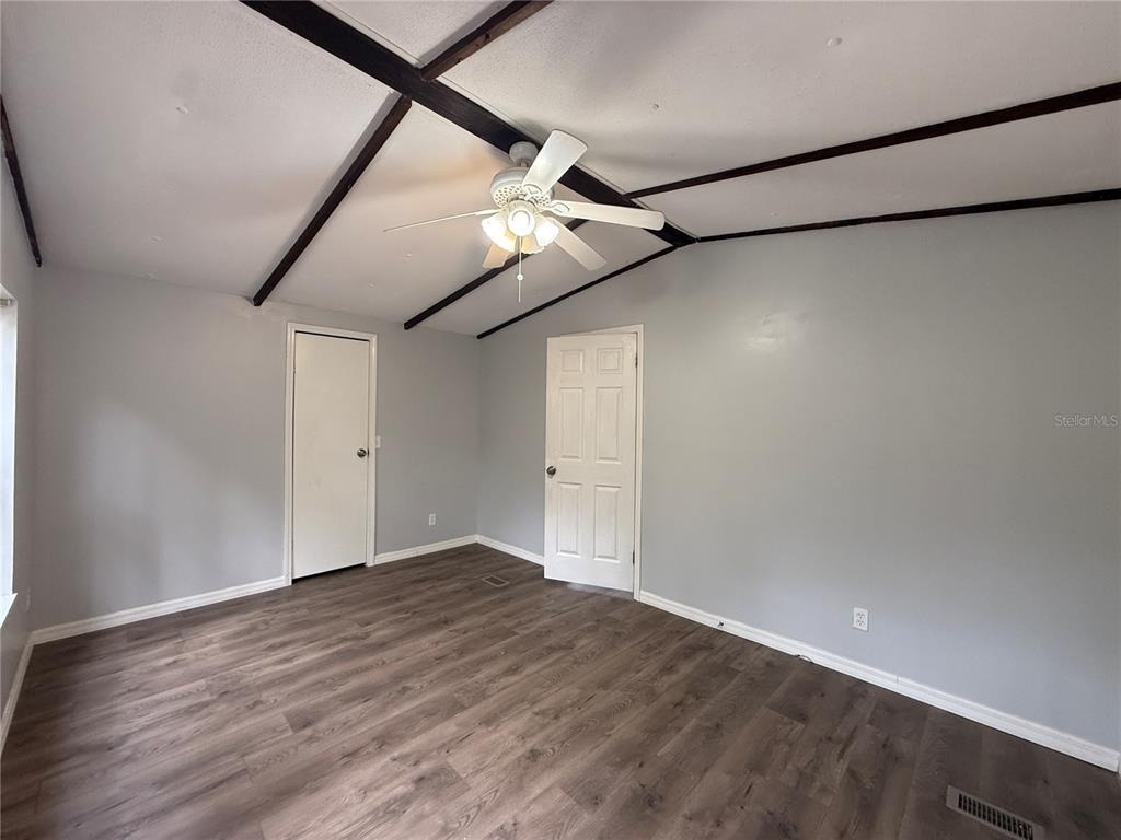 8824 Overlook Dr - Photo 16
