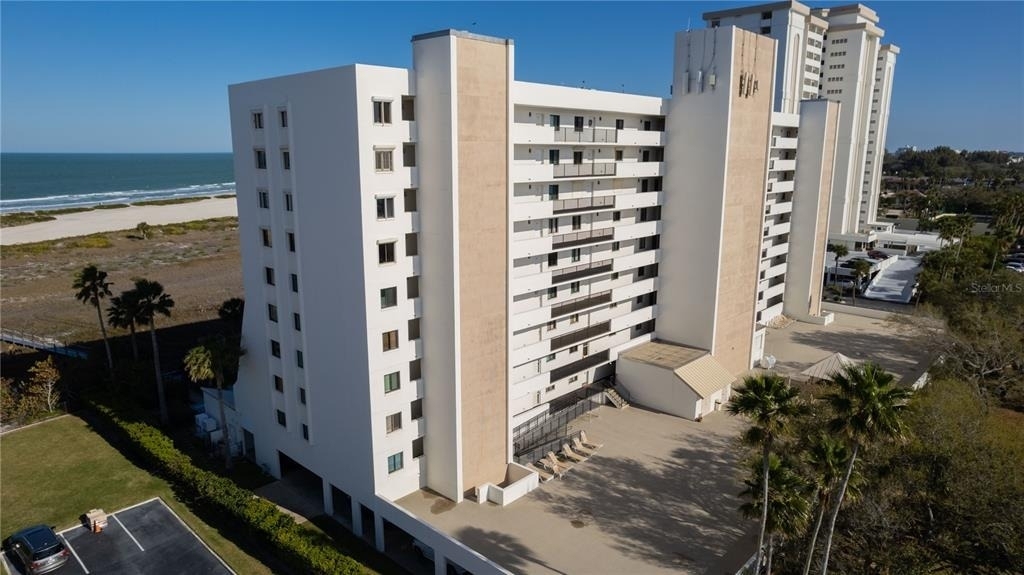 1250 Gulf Boulevard - Photo 2