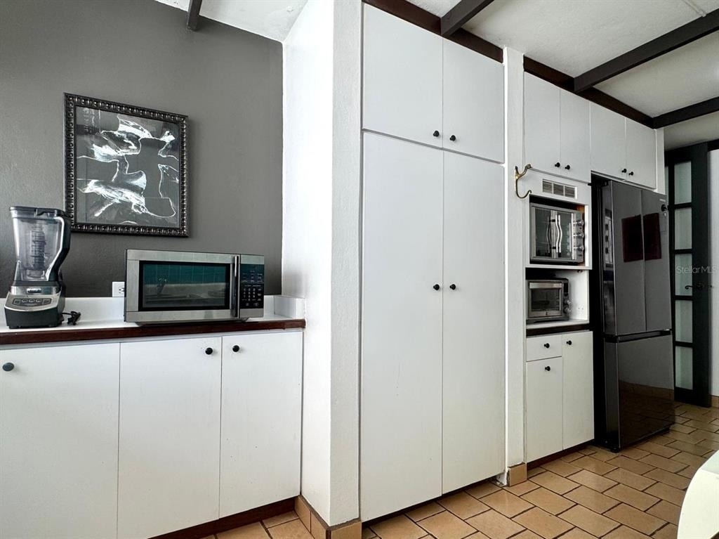 76 Kings Court - Photo 38