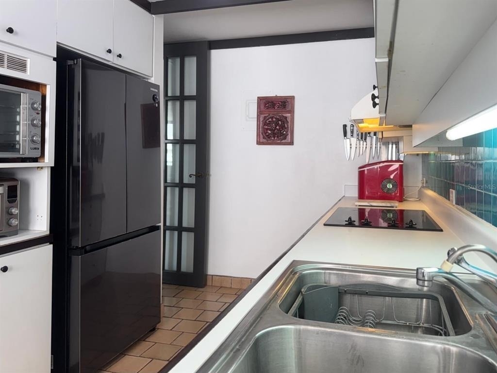 76 Kings Court - Photo 37