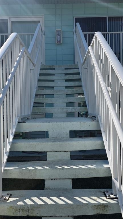 541 S Peninsula Avenue - Photo 5
