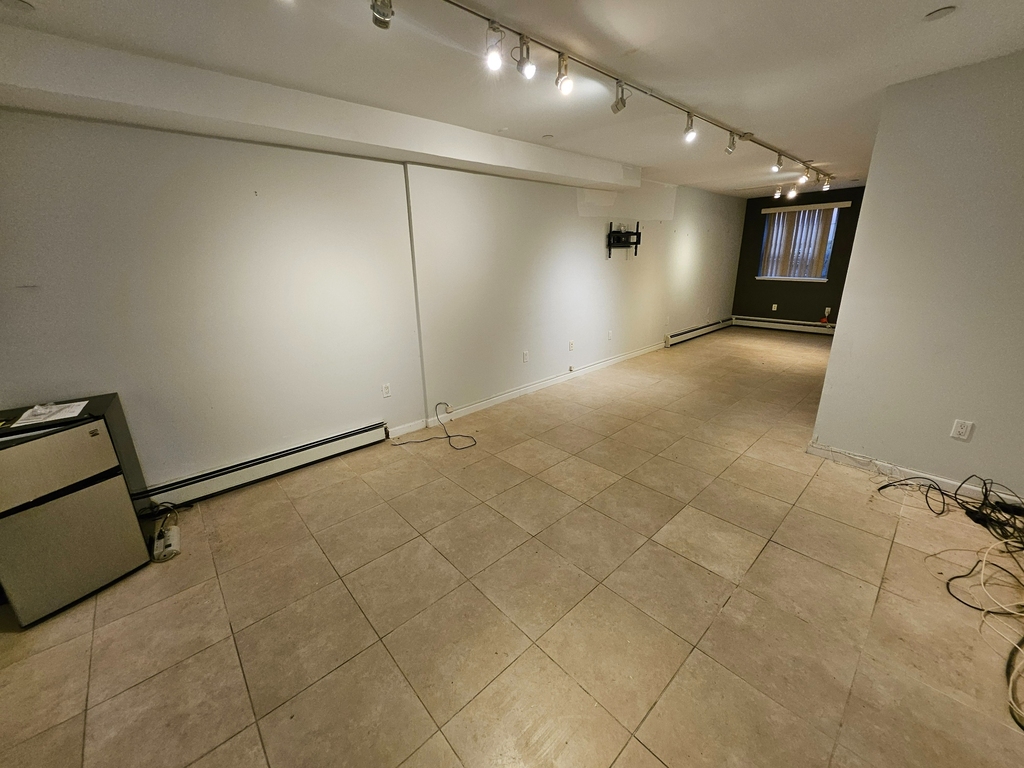 411 99th Street - Photo 5