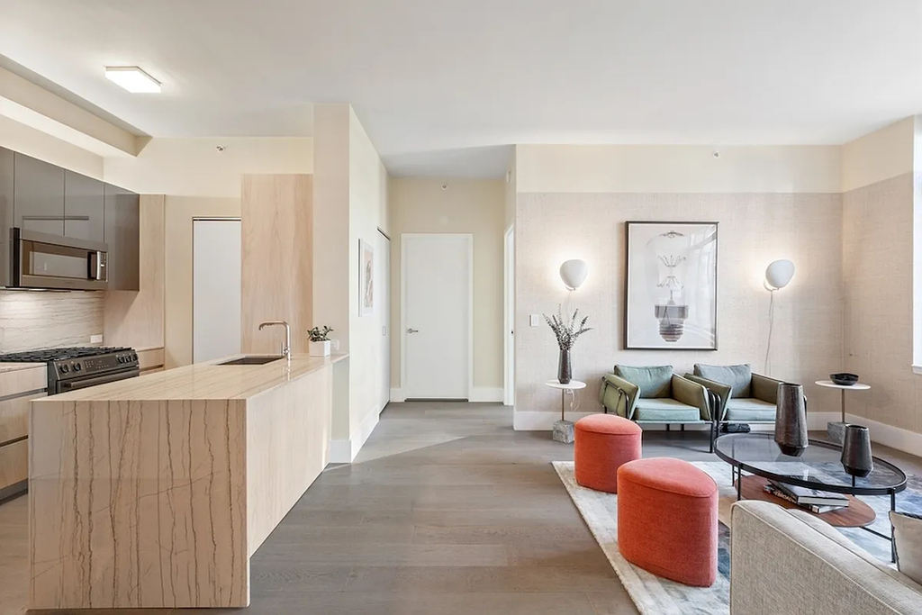 West 47th Street - Photo 2