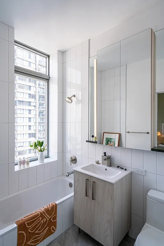 West 47th Street - Photo 3