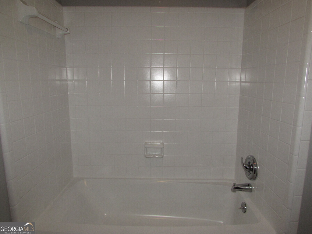 1716 Twin Brooks Drive - Photo 18