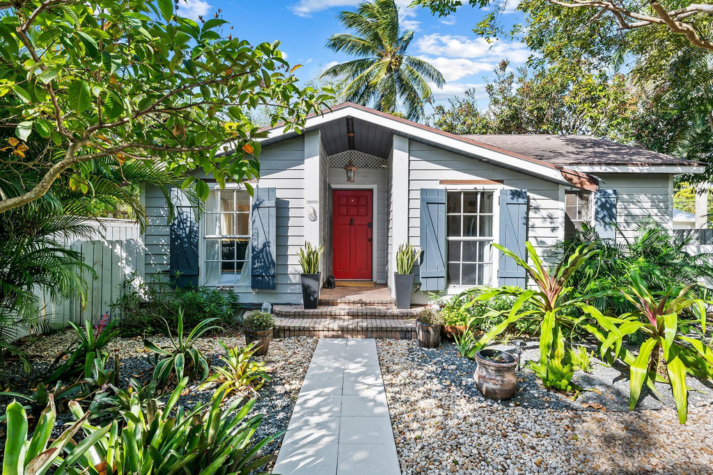 411 Sw 10th Street - Photo 0