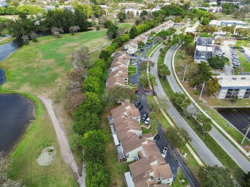 8027 Lagos De Campo Boulevard - Photo 10