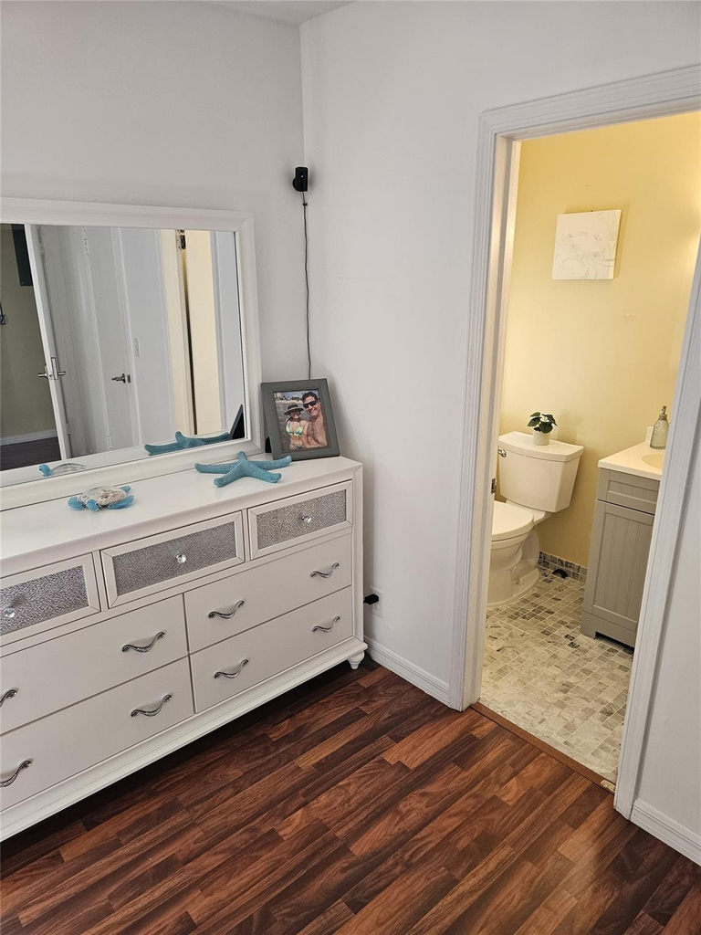 2260 Ne 67th Street - Photo 7