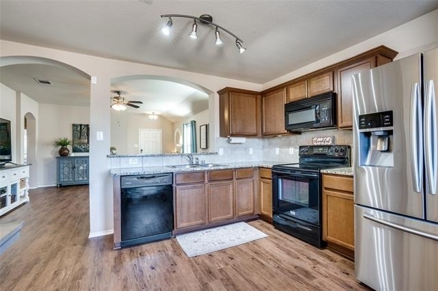 1606 Meadow Creek Drive - Photo 11