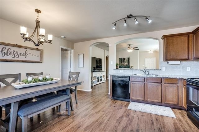 1606 Meadow Creek Drive - Photo 8