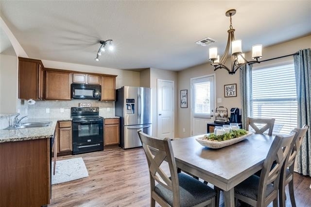 1606 Meadow Creek Drive - Photo 9