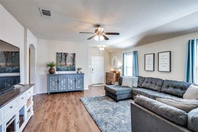 1606 Meadow Creek Drive - Photo 5