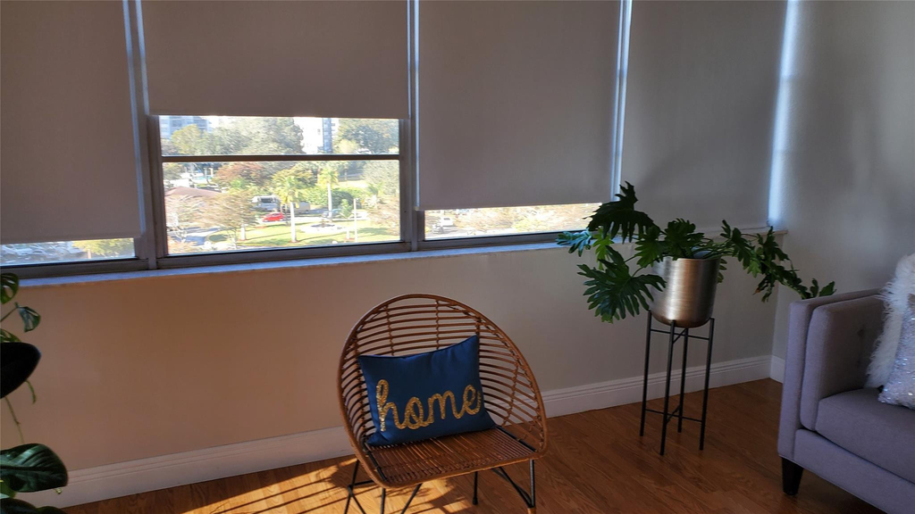 1400 Saint Charles Place - Photo 6