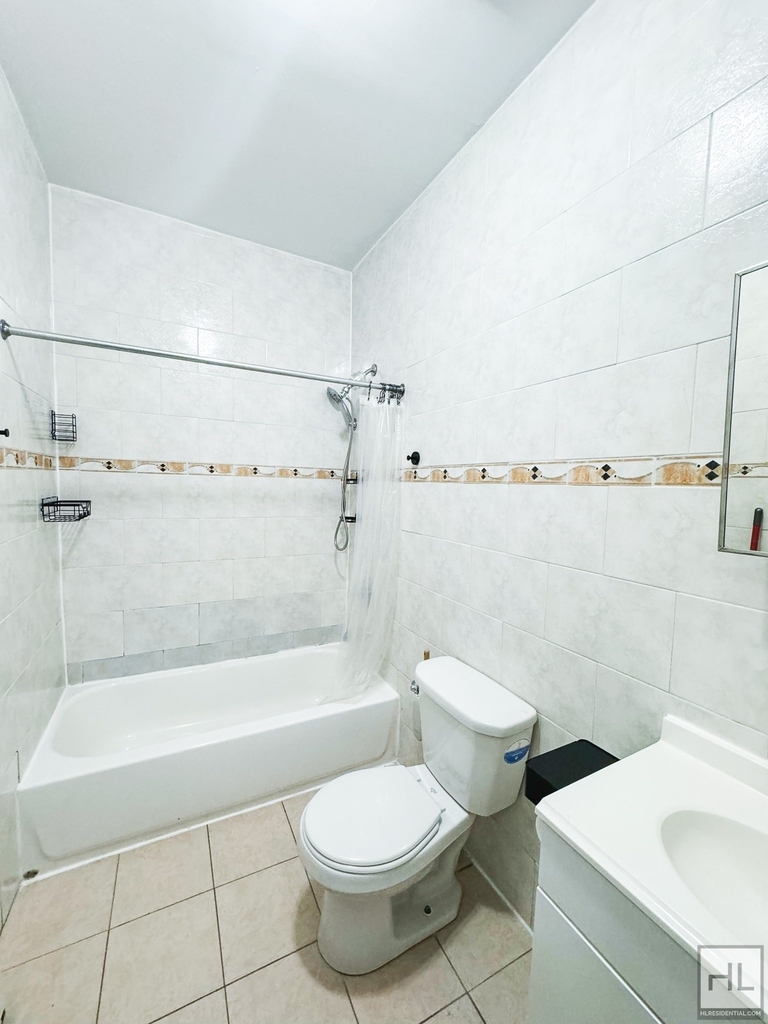 576 Van Siclen Avenue - Photo 6