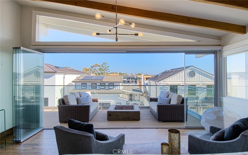 308 Poppy Avenue - Photo 1