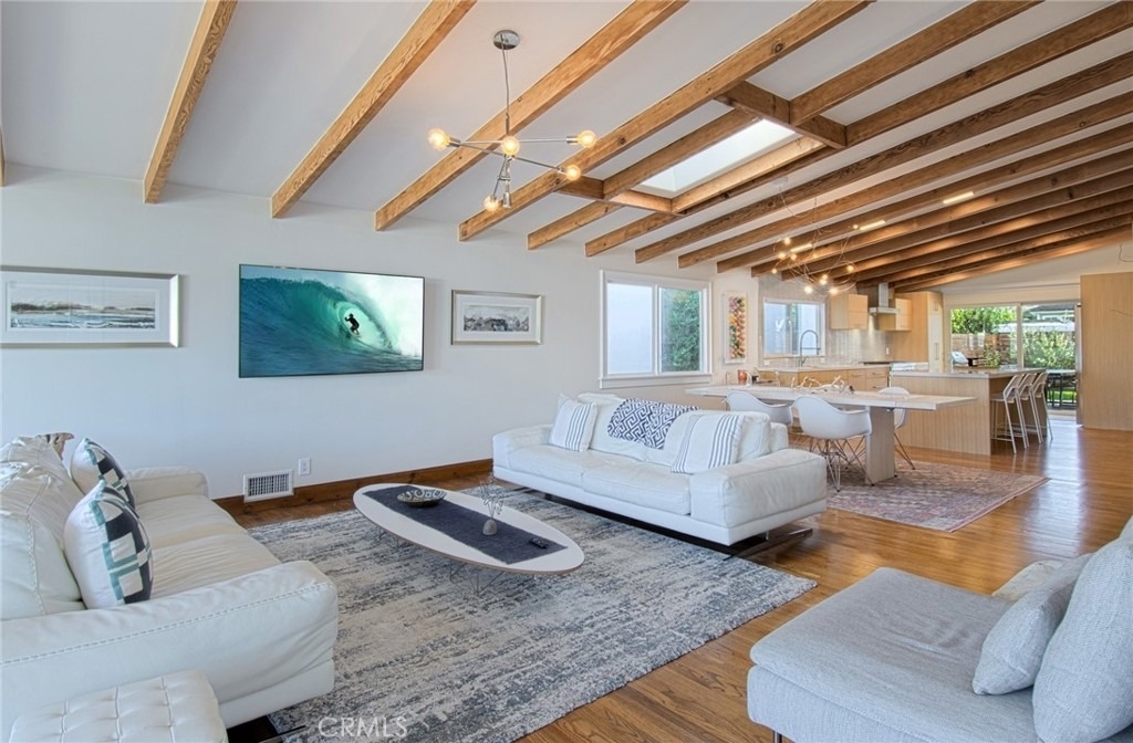 308 Poppy Avenue - Photo 0