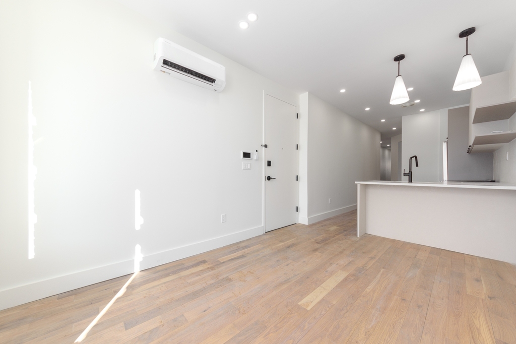 43 Kingston Avenue - Photo 2