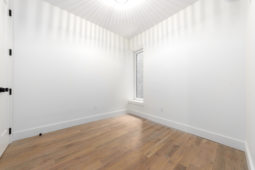 43 Kingston Avenue - Photo 6