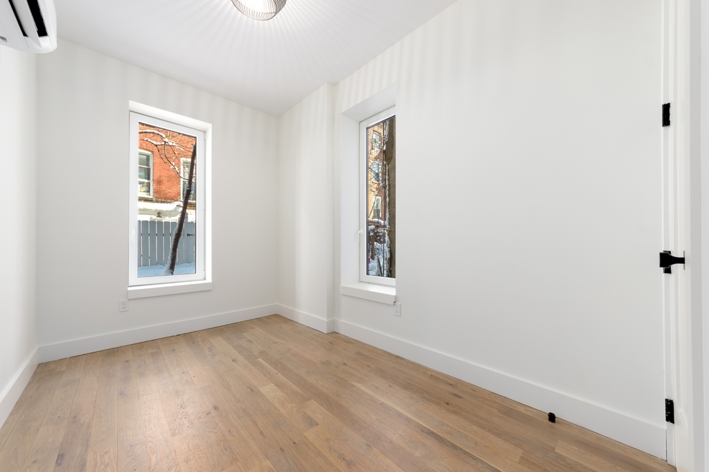 43 Kingston Avenue - Photo 3