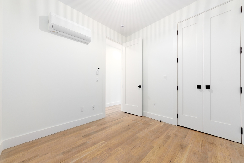 43 Kingston Avenue - Photo 7