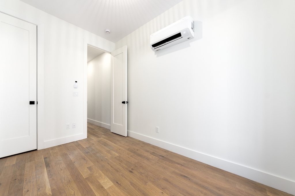 43 Kingston Avenue - Photo 5