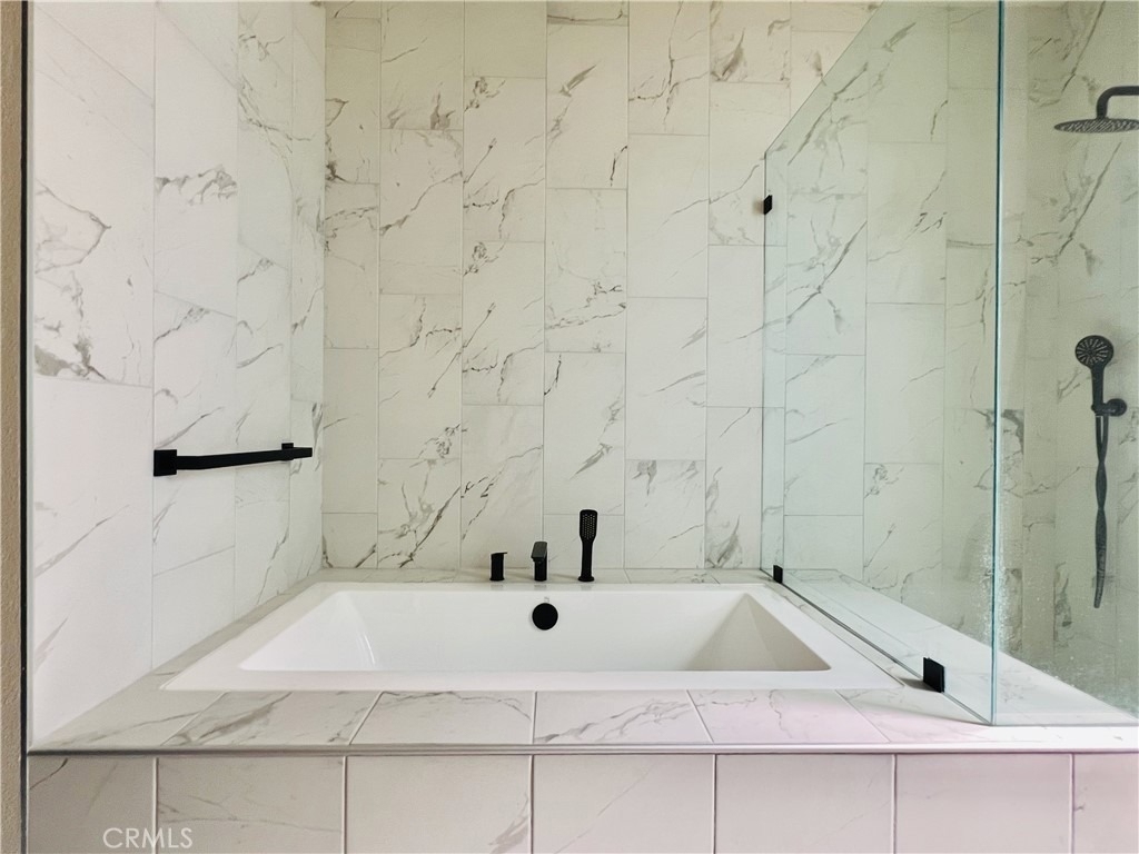 415 W Duarte Road - Photo 22