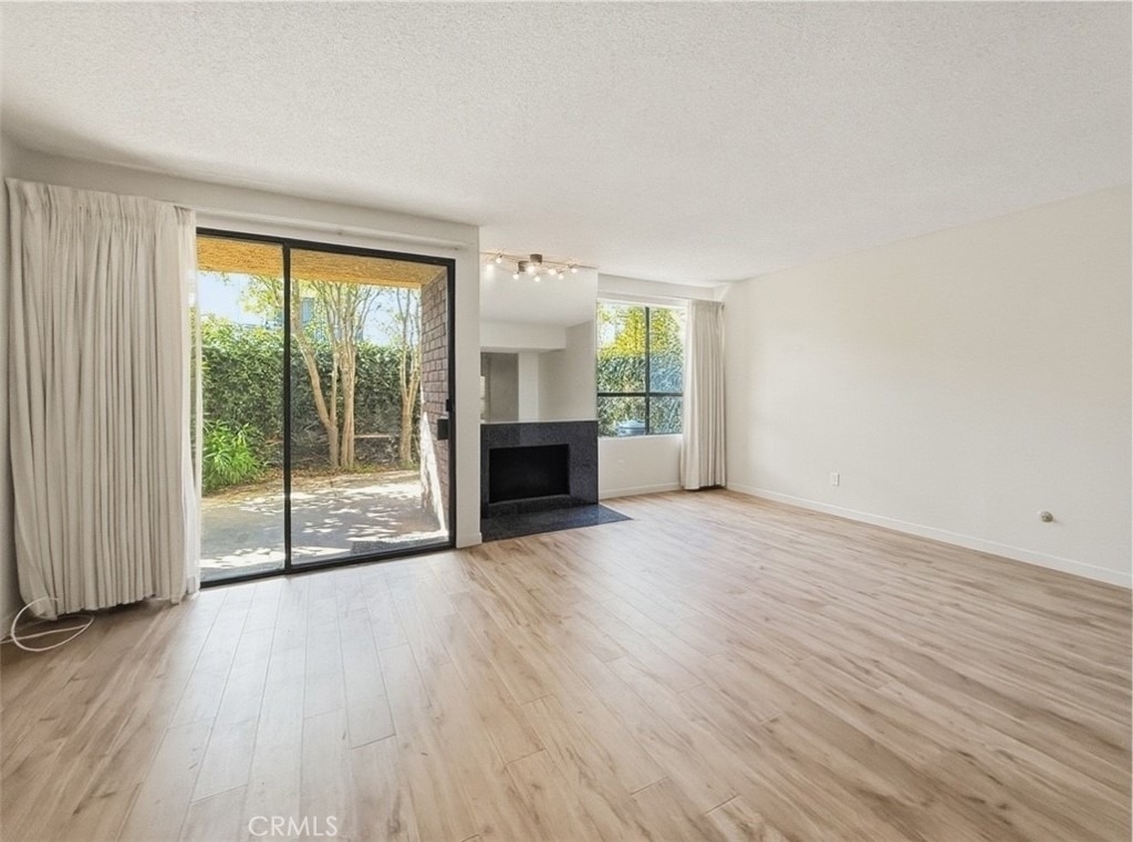 415 W Duarte Road - Photo 2