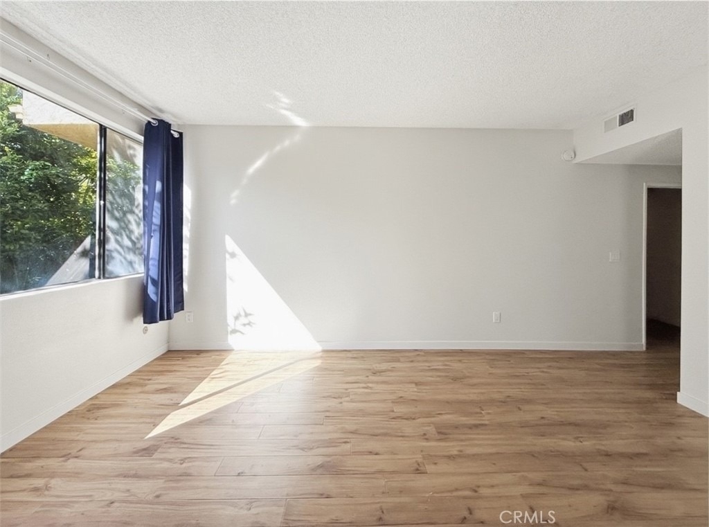 415 W Duarte Road - Photo 18