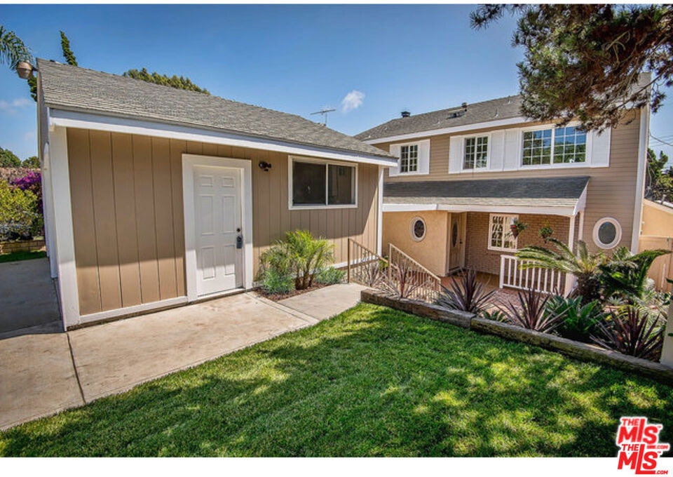7830 W 83rd Street - Photo 2
