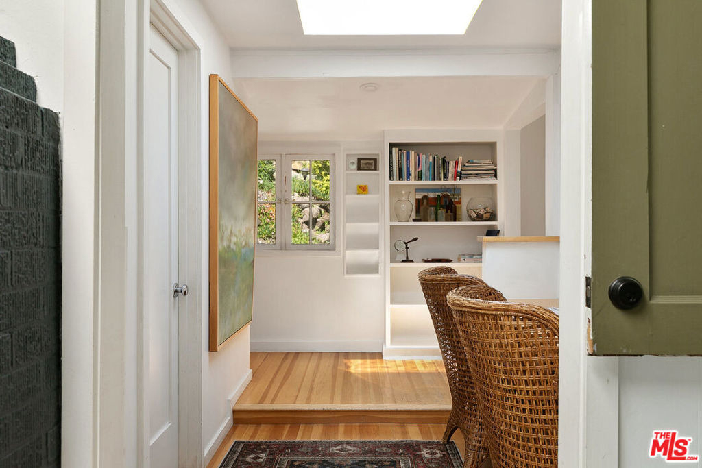 913 A Fernwood Pacific Drive - Photo 10