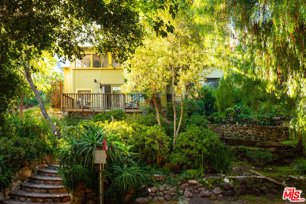 913 A Fernwood Pacific Drive - Photo 23