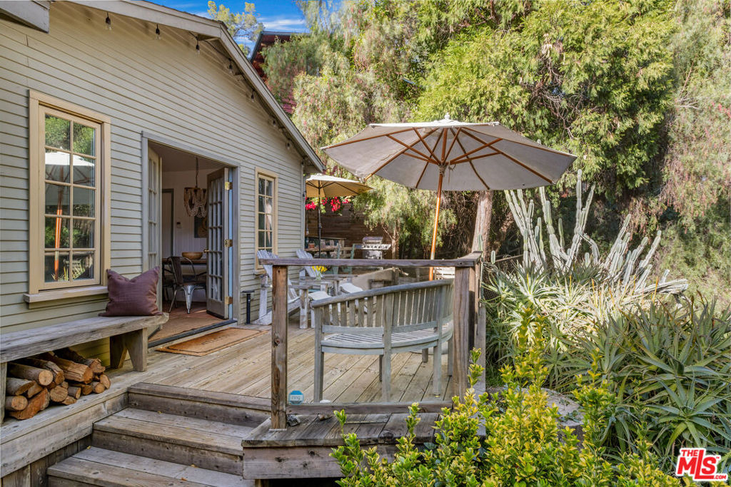913 A Fernwood Pacific Drive - Photo 3