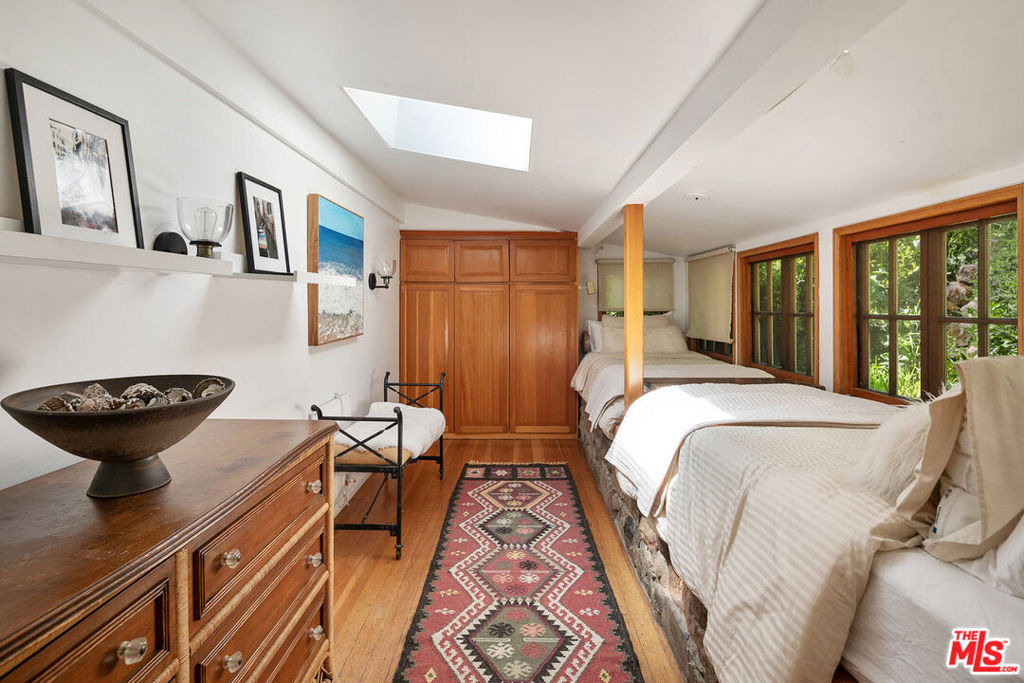 913 A Fernwood Pacific Drive - Photo 18