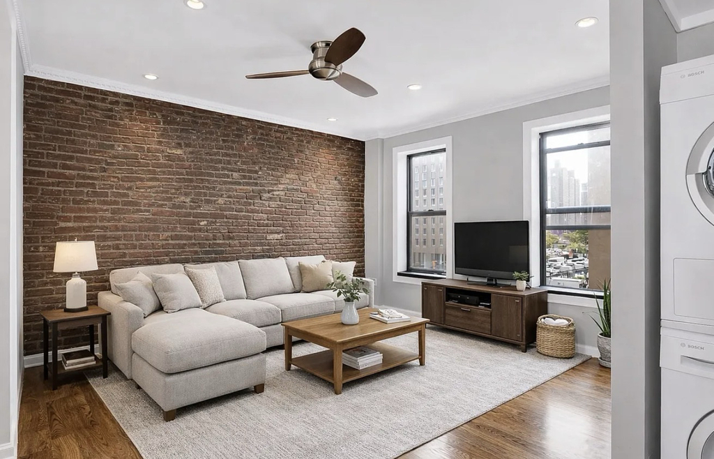 338 East 100th Street - Photo 1