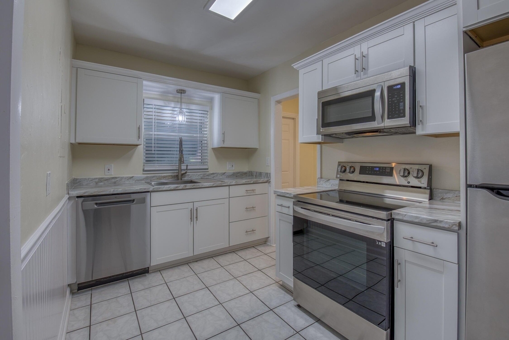301 N Federal - Photo 13