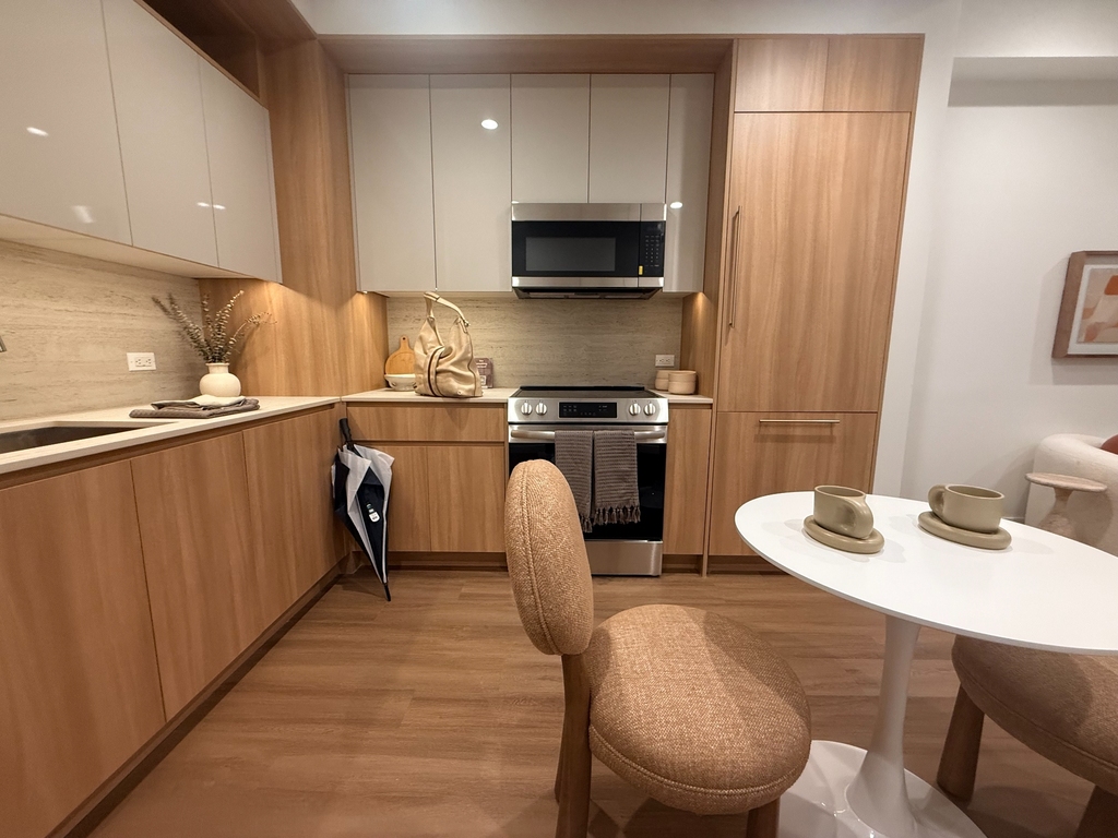 Pearl & Pine - 2 Bedroom, 2 Bathroom - Photo 2