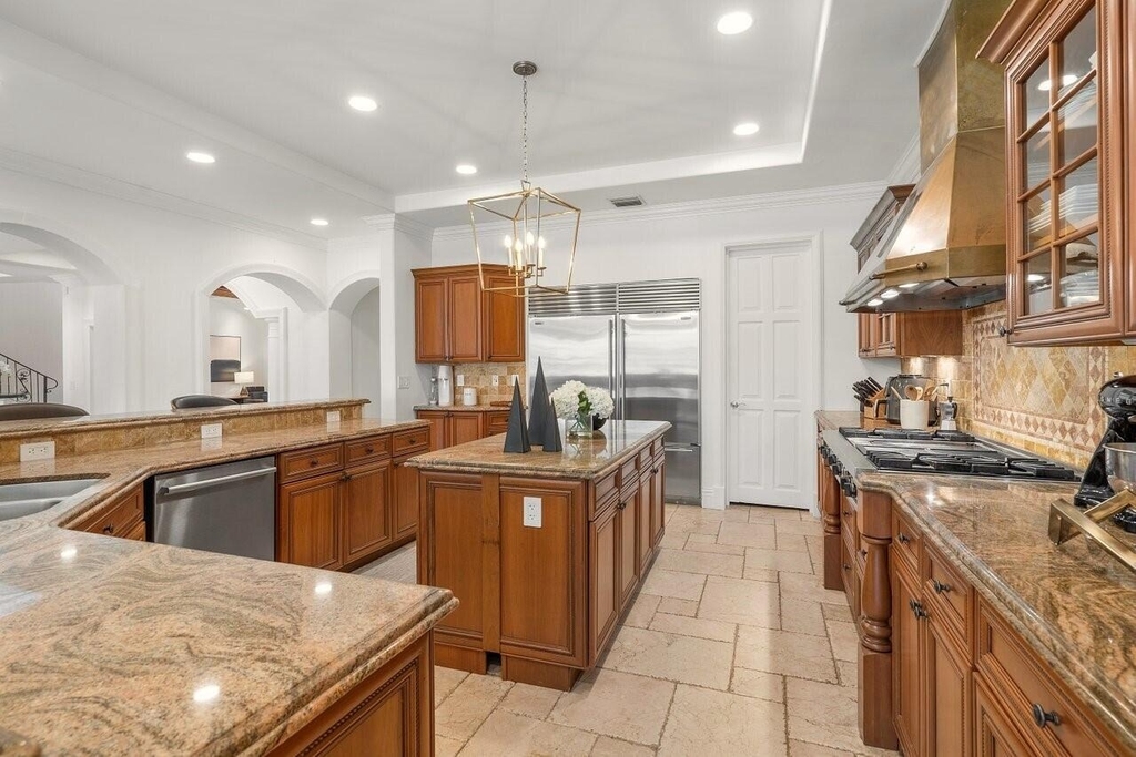 350 E Ocean Avenue - Photo 12