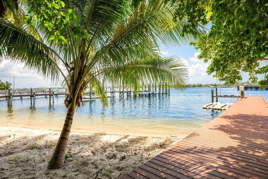 350 E Ocean Avenue - Photo 67