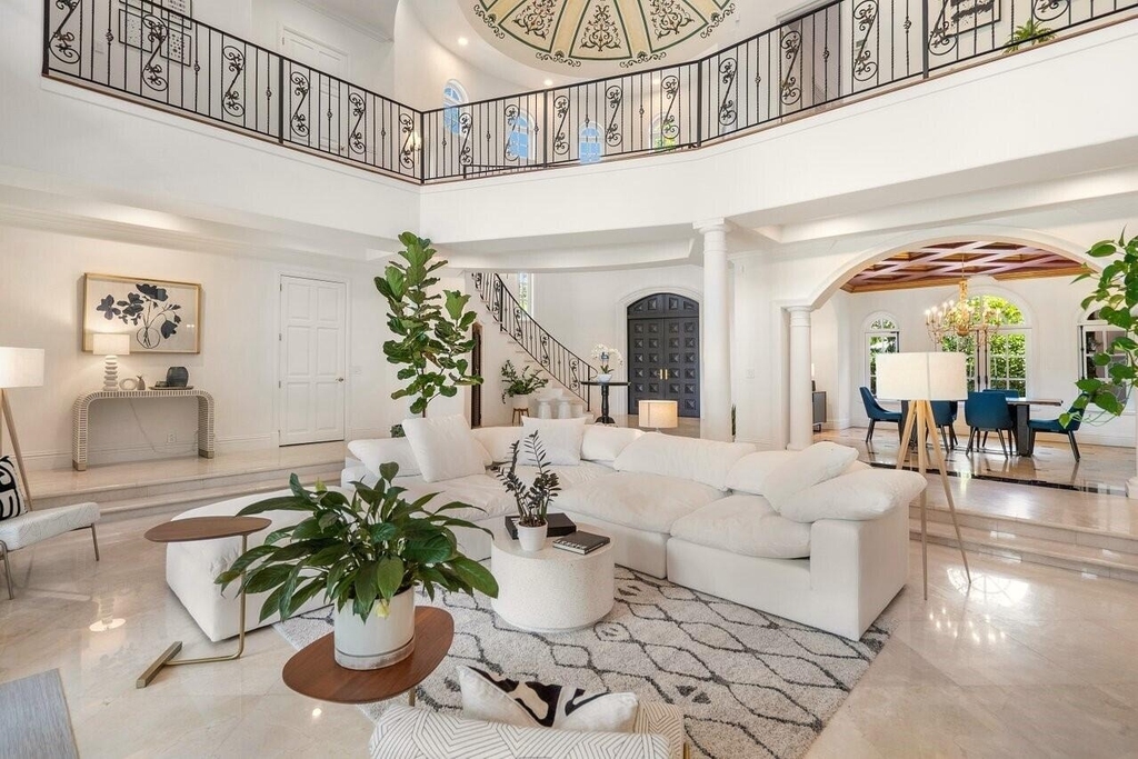 350 E Ocean Avenue - Photo 8