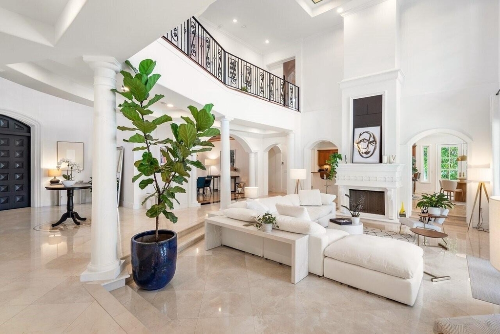 350 E Ocean Avenue - Photo 7