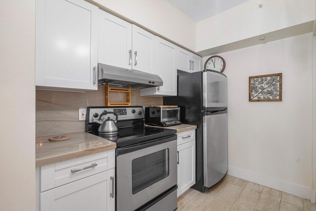 1302 Tuscany Way - Photo 7