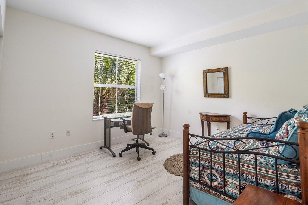 1302 Tuscany Way - Photo 20