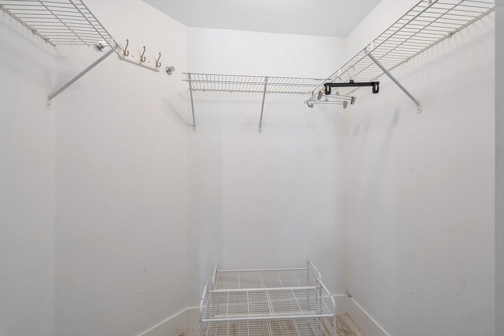 1302 Tuscany Way - Photo 19