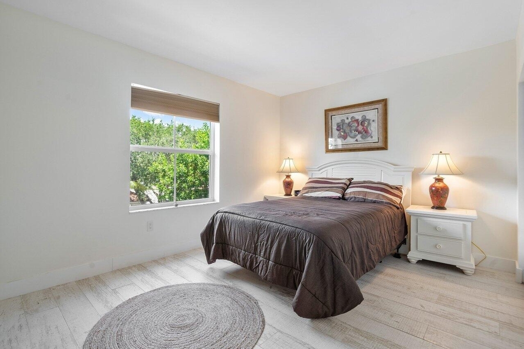 1302 Tuscany Way - Photo 22
