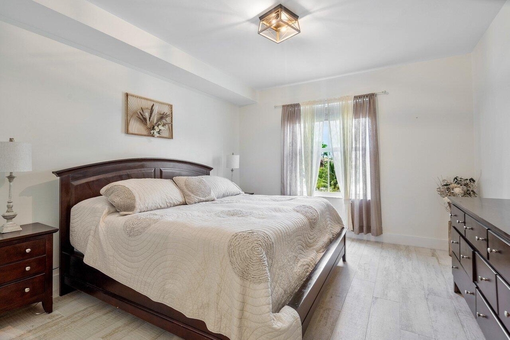 1302 Tuscany Way - Photo 16