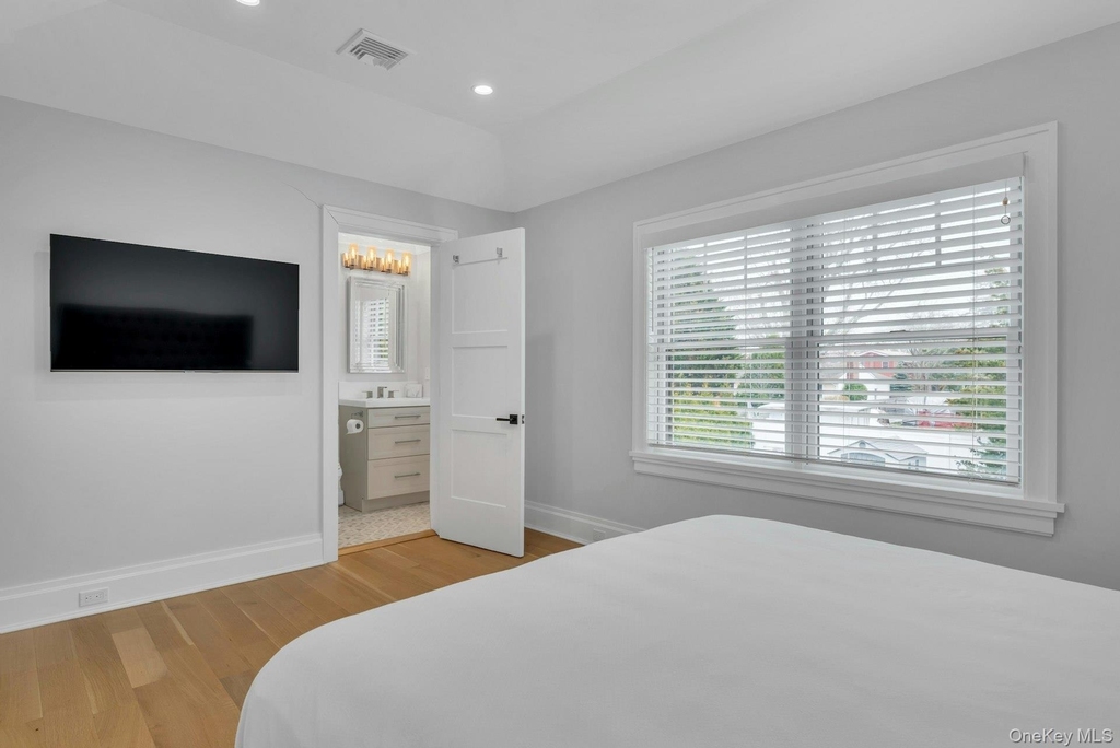 165 Marine Place - Photo 14