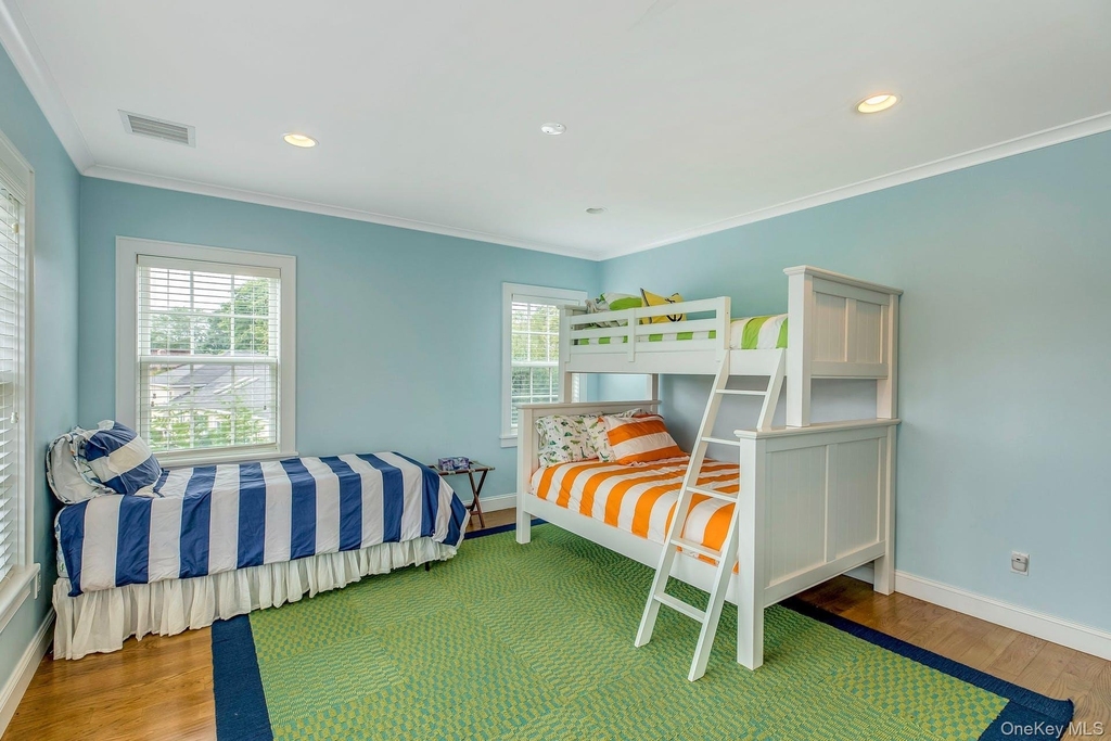 590 Soundview Av Ext - Photo 17