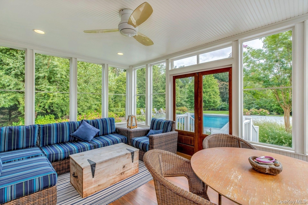 590 Soundview Av Ext - Photo 10