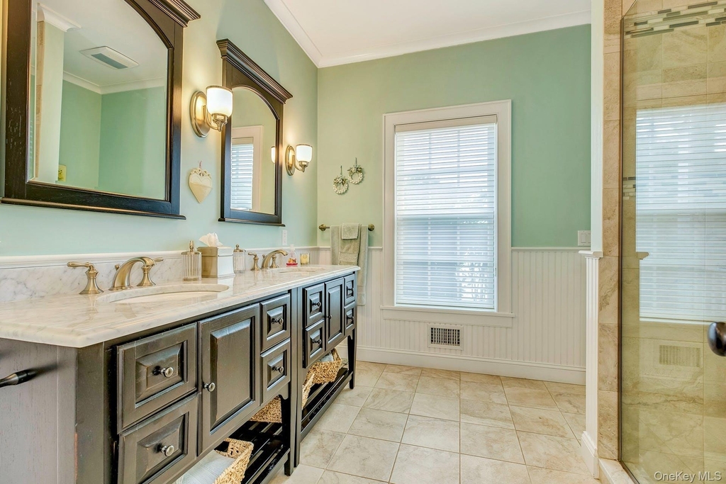 590 Soundview Av Ext - Photo 12