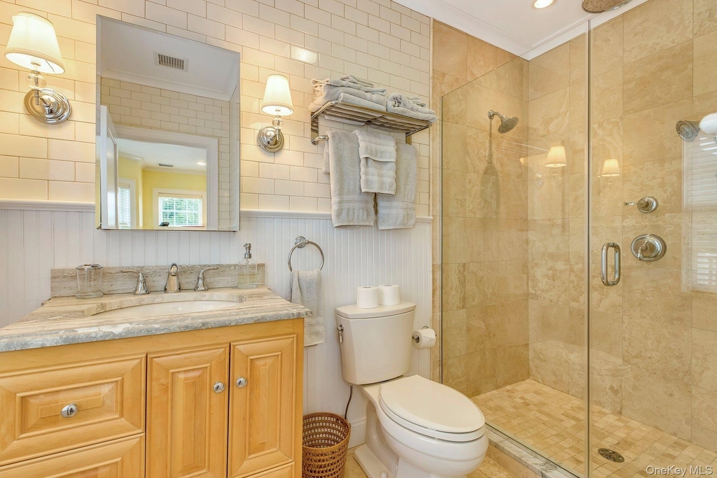 590 Soundview Av Ext - Photo 16